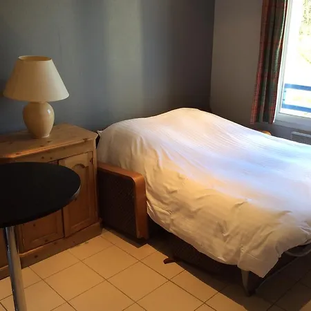 Aparthotel Les Ducs De Avec Hebergement, Repas & Pdj, Seminaire, Bureau & Parking 3*