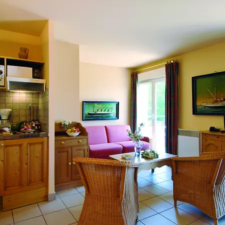 Aparthotel Les Ducs De Avec Hebergement, Repas & Pdj, Seminaire, Bureau & Parking 3*