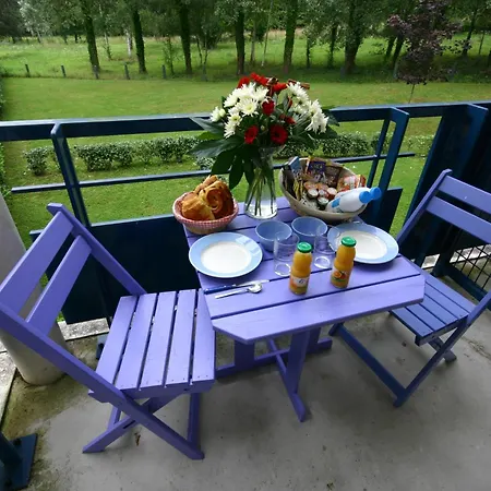 Les Ducs De Avec Hebergement, Repas & Pdj, Seminaire, Bureau & Parking שוברוז