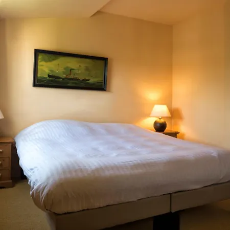 Aparthotel Les Ducs De Avec Hebergement, Repas & Pdj, Seminaire, Bureau & Parking Chevreuse